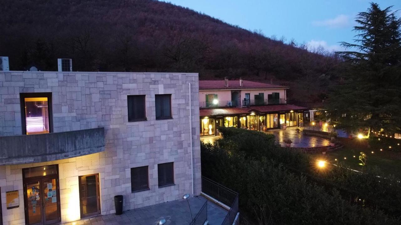 Sotto Il Cielo Hotel Pignola Exterior photo